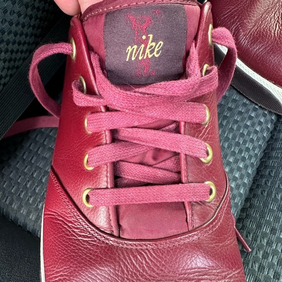 Nike Pepper Low BEAUTIFUL & RARE Men's Size 12.5 Excellent Condition Red Leather - Picture 5 of 6